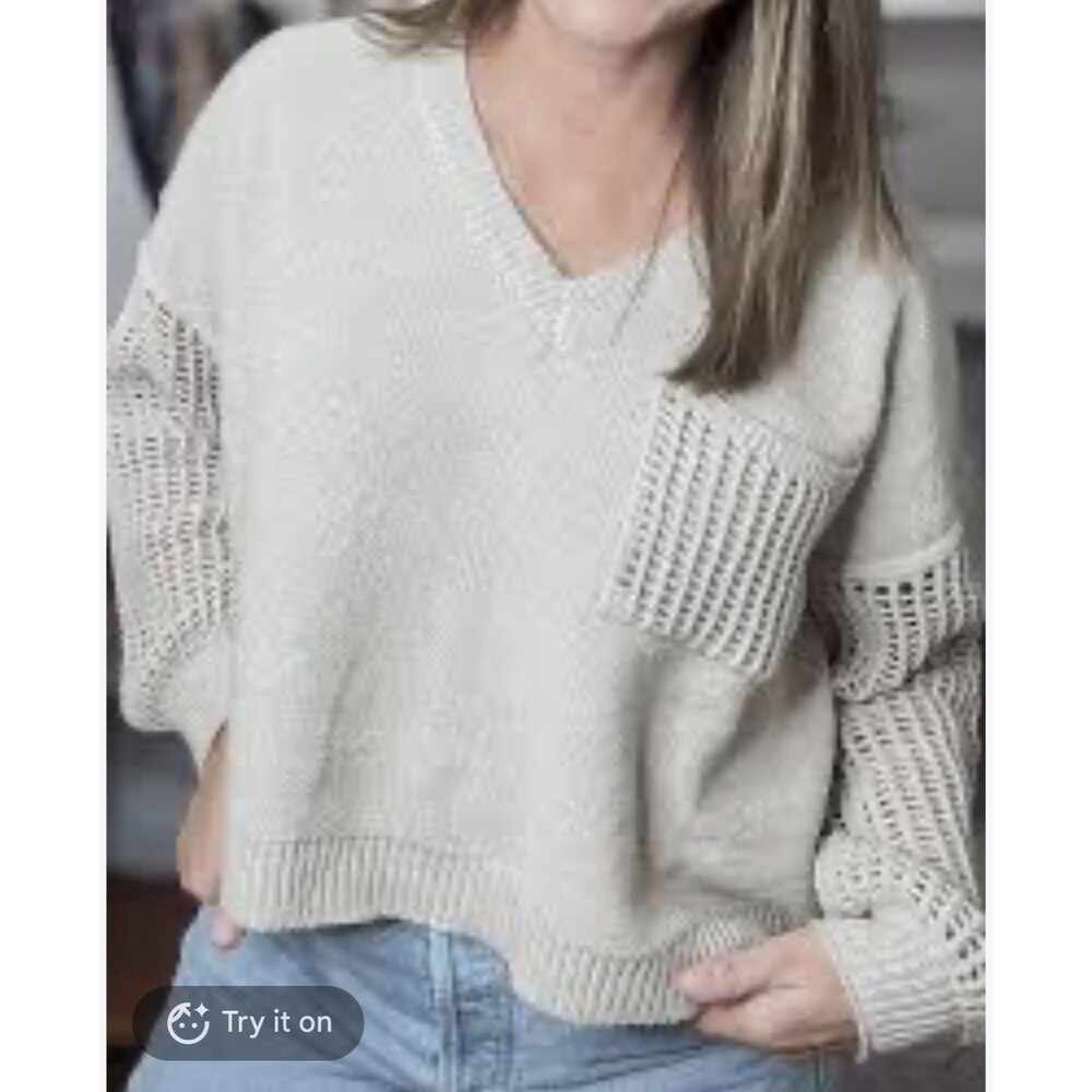 NWT Dreamers by Debut Gray Sweater Small Retail $42 Campus